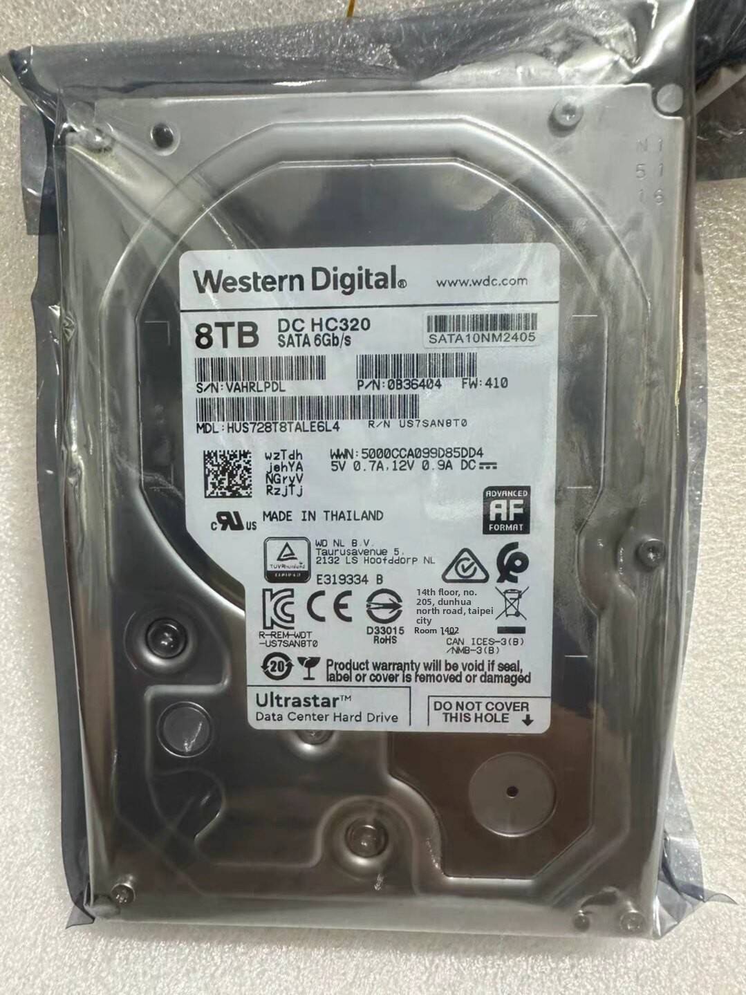 全新 HUS728T8TALE6L4 企业级外置 8TB 硬盘