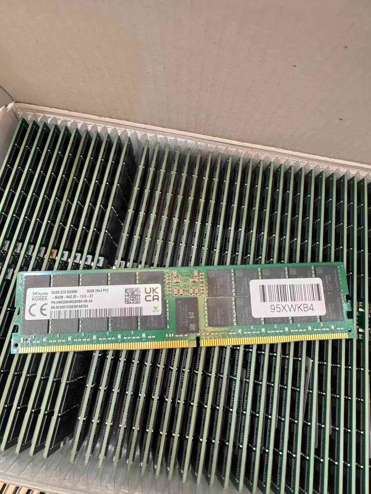 现货 DDR5 EC8 96G6400dc26 96G5600dc25 内存模块