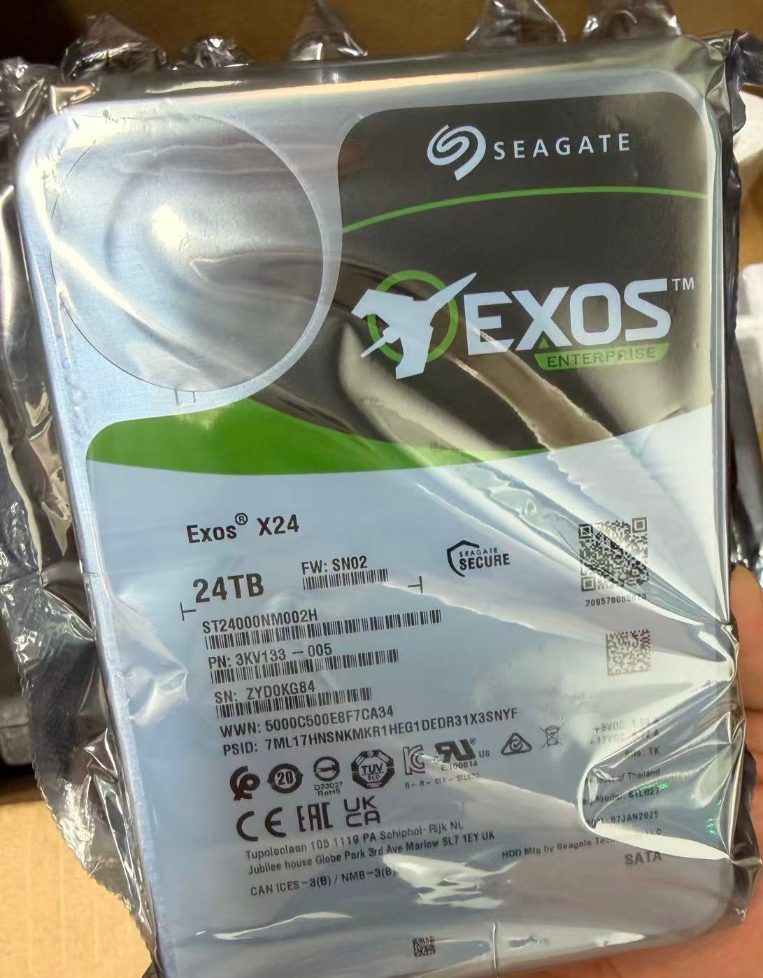 ST24000NM002H 24TB 内置 SATA 企业级硬盘 512MB 缓存 7200 RPM 适用于存储服务器 RAID 阵列